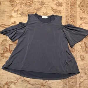 Lavender Field cold shoulder gray top
